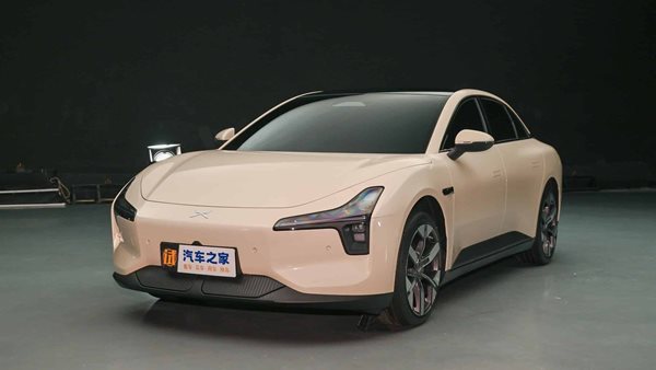 Νέο κινεζικό ηλεκτρικό αυτοκίνητο ξεπούλησε σε 48 ώρες