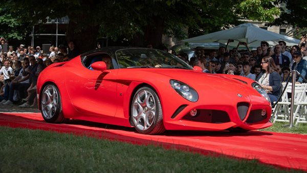 Η Alfa Romeo 8C επιστρέφει σε μια μοναδική εκδοχή