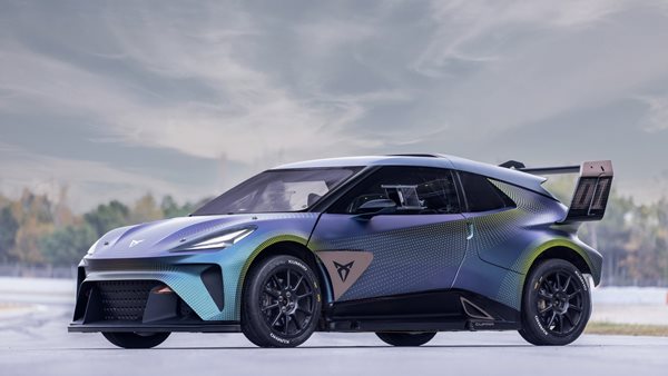 Η Cupra στο Race Of Champions 2023 με το ηλεκτρικό UrbanRebel