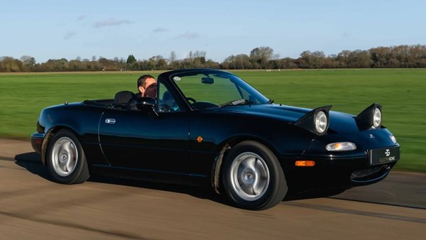 Πώς μετατρέπεις σε ηλεκτρικό ένα Mazda MX-5 Miata