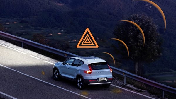 Πρωτοποριακό σύστημα οδικής ασφάλειας της Volvo σε προειδοποιεί για ατύχημα