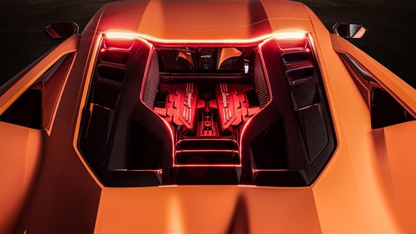 Lamborghini Revuelto: Δείτε πώς φτιάχνεται το υβριδικό hypercar