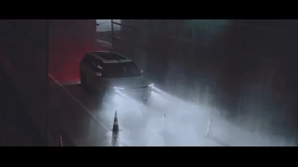 Η Geely άνοιξε κέντρο οδικής ασφάλειας με 5 ρεκόρ Γκίνες