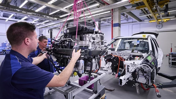 Και η Stellantis αρχίζει να παίρνει σοβαρά το υδρογόνο