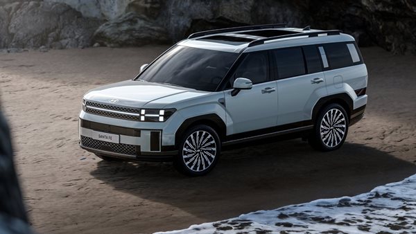 Επικεφαλής σχεδιαστής Hyundai: "Θέλουμε να ξαναγίνει γοητευτικός o 'τετραγωνισμός' των αυτοκινήτων"