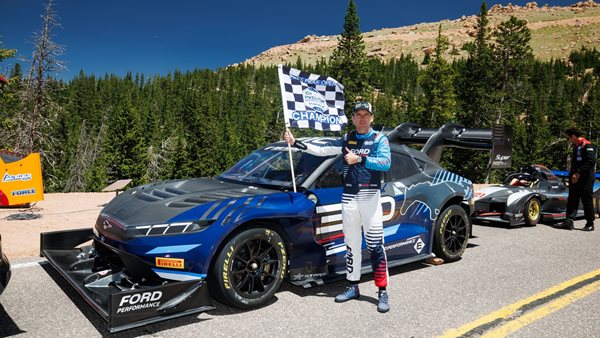 Το Ford Super Mustang έχασε στο Pikes Peak αλλά κέρδισε την κατηγορία του