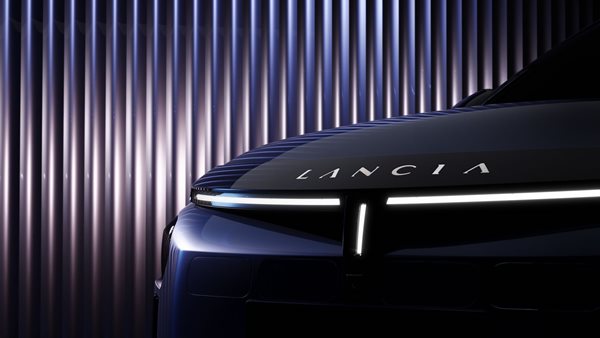 Η νέα Lancia Ypsilon διέρρευσε με τον πιο απίθανο τρόπο