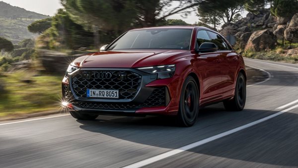 Νέο Audi RS Q8 performance: 'Εχει τον πιο ισχυρό κινητήρα που έφτιαξε ποτέ η φίρμα