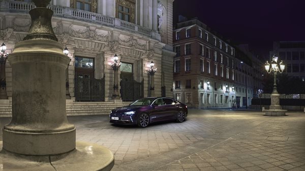 Πολυτέλεια εις την DS 9