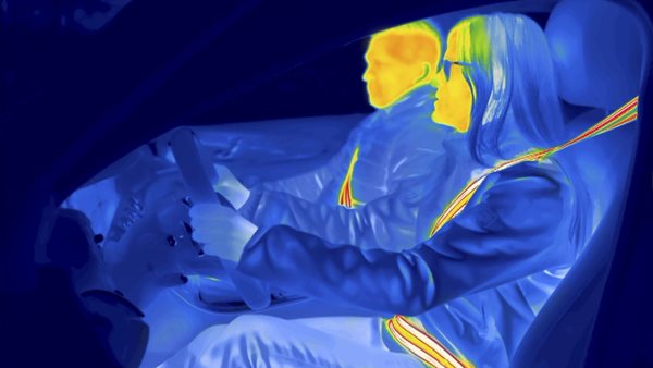 Θερμαινόμενες ζώνες ασφαλείας για μεγαλύτερη αυτονομία στα ηλεκτρικά