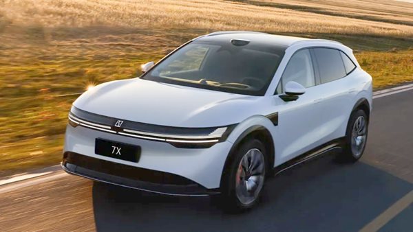 Η Geely αποσύρει την Zeekr από το χρηματιστήριο