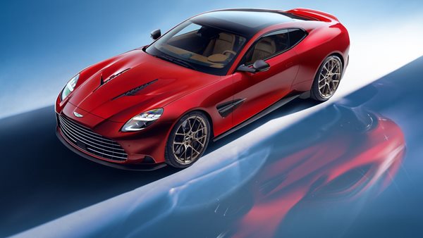 H Aston Martin Vanquish επιστρέφει με έναν τρομερό V12