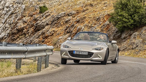 Δοκιμή Mazda MX-5 2.0: Natura 2.000