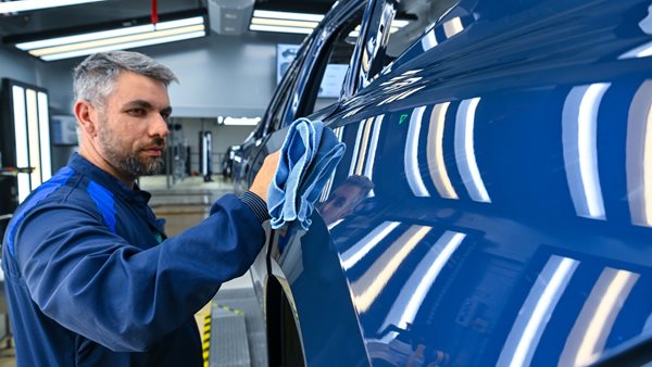 Γερμανία: Σε ιστορικά χαμηλά η απασχόληση στην αυτοκινητοβιομηχανία-χιλιάδες απολύσεις