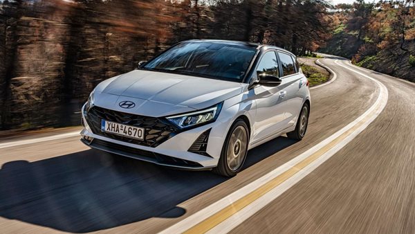 Με ανταγωνιστικές τιμές διατίθενται τα ανανεωμένα Hyundai i20