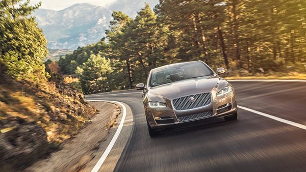 Η Jaguar XJ αναβιώνει ως ηλεκτρική