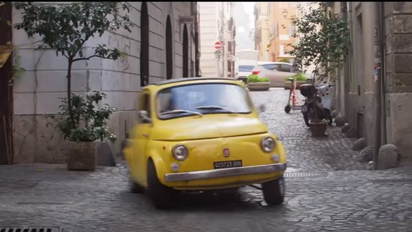 Mission Impossible 7: Ο Tom Cruise κάνει παντιλίκια με παλιό Fiat 500