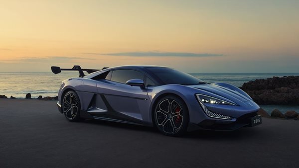 Αυτό είναι το hypercar της BYD που θα χτυπήσει τη Ferrari