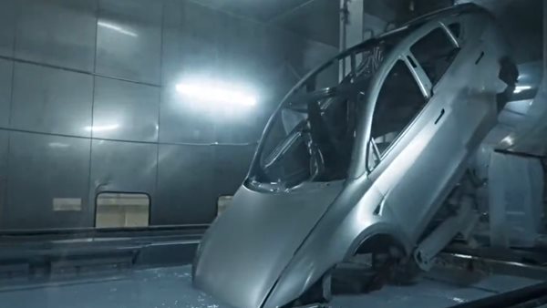 Δείτε το εντυπωσιακό video της Tesla από τη γραμμή παραγωγής του Model Y L