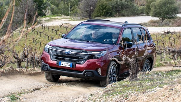 Οδηγούμε το νέο Subaru Forester στην Ελλάδα