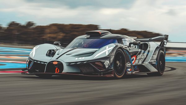Δοκιμάζουμε την ακραία Bugatti Bolide με τον τελευταίο W16 κινητήρα παραγωγής