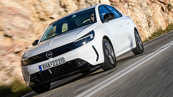Δοκιμή Opel Corsa 1.2T 100PS AT8: Πόσο άλλαξε και γιατί συμφέρει