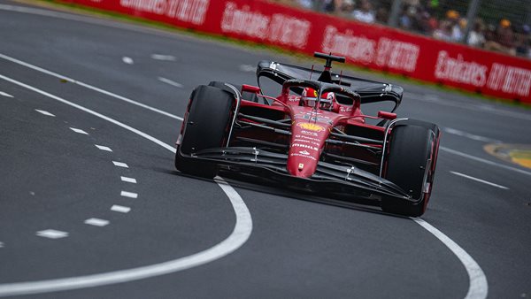 F1 Μελβούρνη: "Βόλτα" Leclerc, εγκατέλειψε ο Verstappen