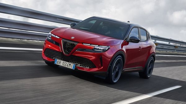 Στην Ελλάδα η Alfa Romeo Junior-οι τιμές του μικρού ιταλικού SUV