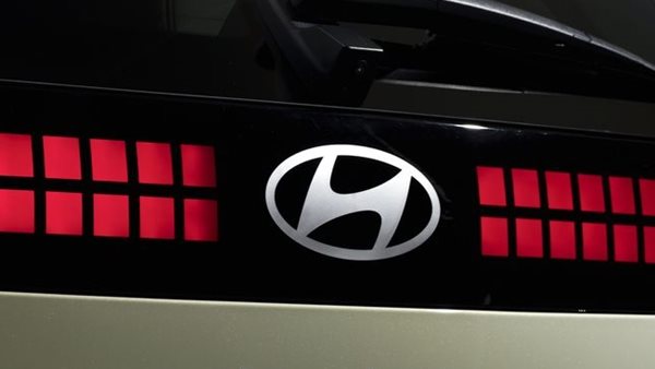 Γιατί η Hyundai ετοιμάζει νέα υβριδικά συστήματα με αυτονομία 900 χιλιόμετρα