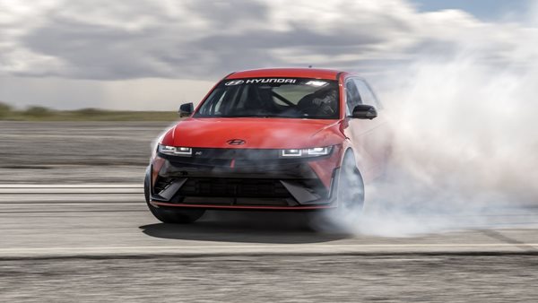 H Hyundai πάει στο Pikes Peak με Hyundai Ioniq 5 N παραγωγής