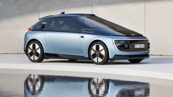 Verne: O Mate Rimac πρόλαβε την Tesla και παρουσίασε robotaxi (video)