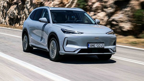 Οδηγούμε το νέο Geely EX5 που αλλάζει το τοπίο στα ηλεκτρικά SUV-Δείτε την τιμή του