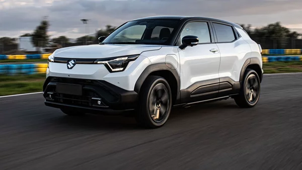 Suzuki e Vitara: Οδηγούμε στην Ελλάδα το πρώτο ηλεκτρικό Suzuki