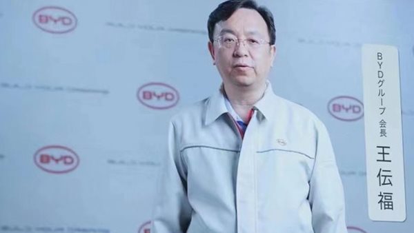 O επικεφαλής της BYD δεν μασάει τα λόγια του: Ευρώπη και ΗΠΑ μας φοβούνται