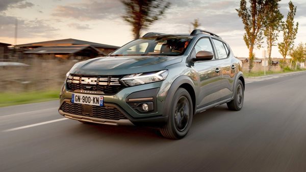 Hλεκτρικό Sandero: Ο επικεφαλής της Dacia αποκαλύπτει