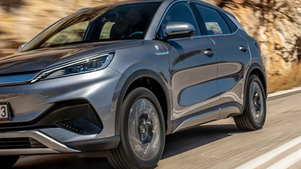 Μεγάλη κινεζική φίρμα αυτοκινήτων σχεδιάζει νέο εργοστάσιο στην Ευρώπη