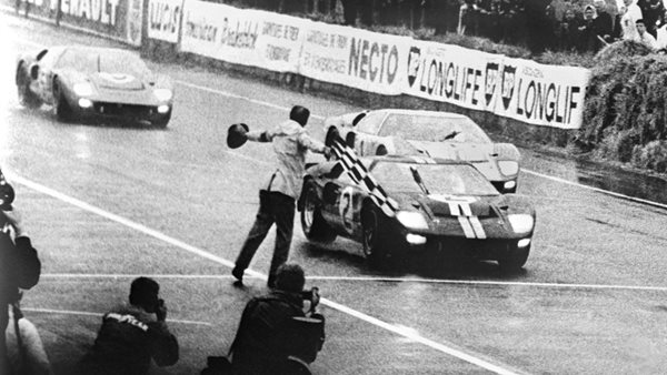 Ψήφισε την κορυφαία στιγμή του motorsport