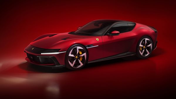 Νέα Ferrari 12Cilindri: Θερμικό Supercar με V12 και 830 ίππους (εικόνες, video)