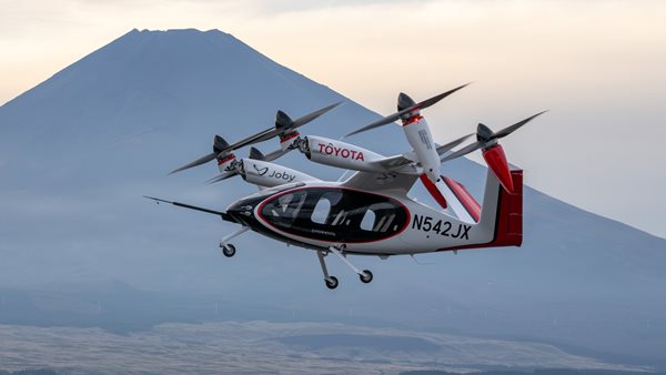 Το eVTOL της Toyota έκανε την πρώτη του πτήση