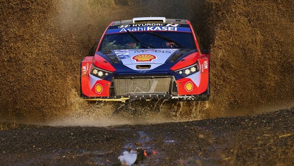 ΕΚΟ Ράλλυ Ακρόπολις 2025: Το "κλειδώνει" ο Tanak