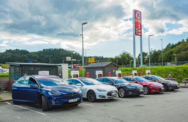 Πώς η Νορβηγία έχει περάσει πλήρως στα ηλεκτρικά αυτοκίνητα