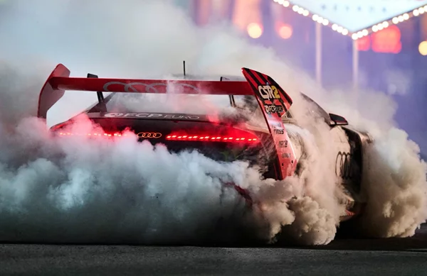 Πώς να κάνεις Τσικνοπέμπτη με αυτοκίνητο και πόσο κοστίζει