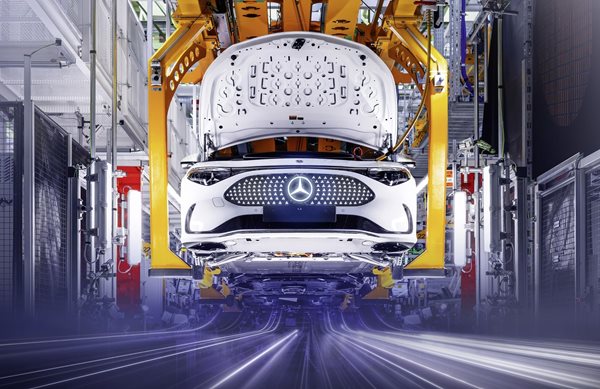 Η διαδικασία παραγωγής της νέας Mercedes CLA έρχεται από το μέλλον (video)