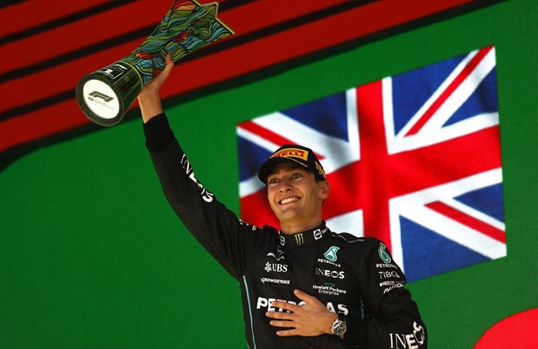 F1 GP Βραζιλίας: O Russell στο club νικητών με double