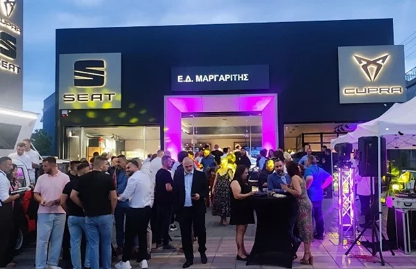 Εγκαινιάστηκε το νέο CUPRA Garage στη Λάρισα
