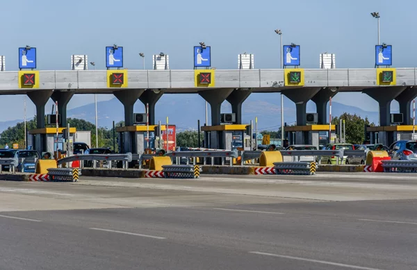 Ρεκόρ στα διόδια της Ελλάδας Ιούλιο και Αύγουστο