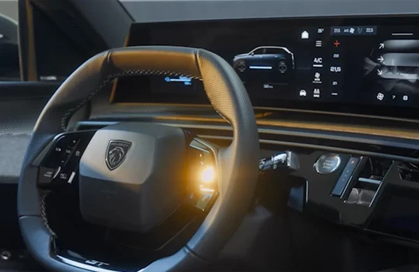 Πρώτες εικόνες του νέου SUV Peugeot E-5008 (video)