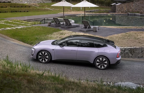 Αυτό είναι το αυτοκίνητο που μάζεψε 10.000 παραγγελίες σε μισή ώρα