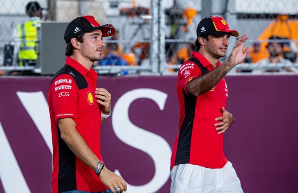 Leclerc και Sainz έγιναν viral στην AI εφαρμογή που έχει τρελάνει τα social