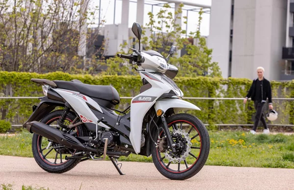 Παπί γνωστής εταιρείας κοστίζει μόνο 1.750 ευρώ